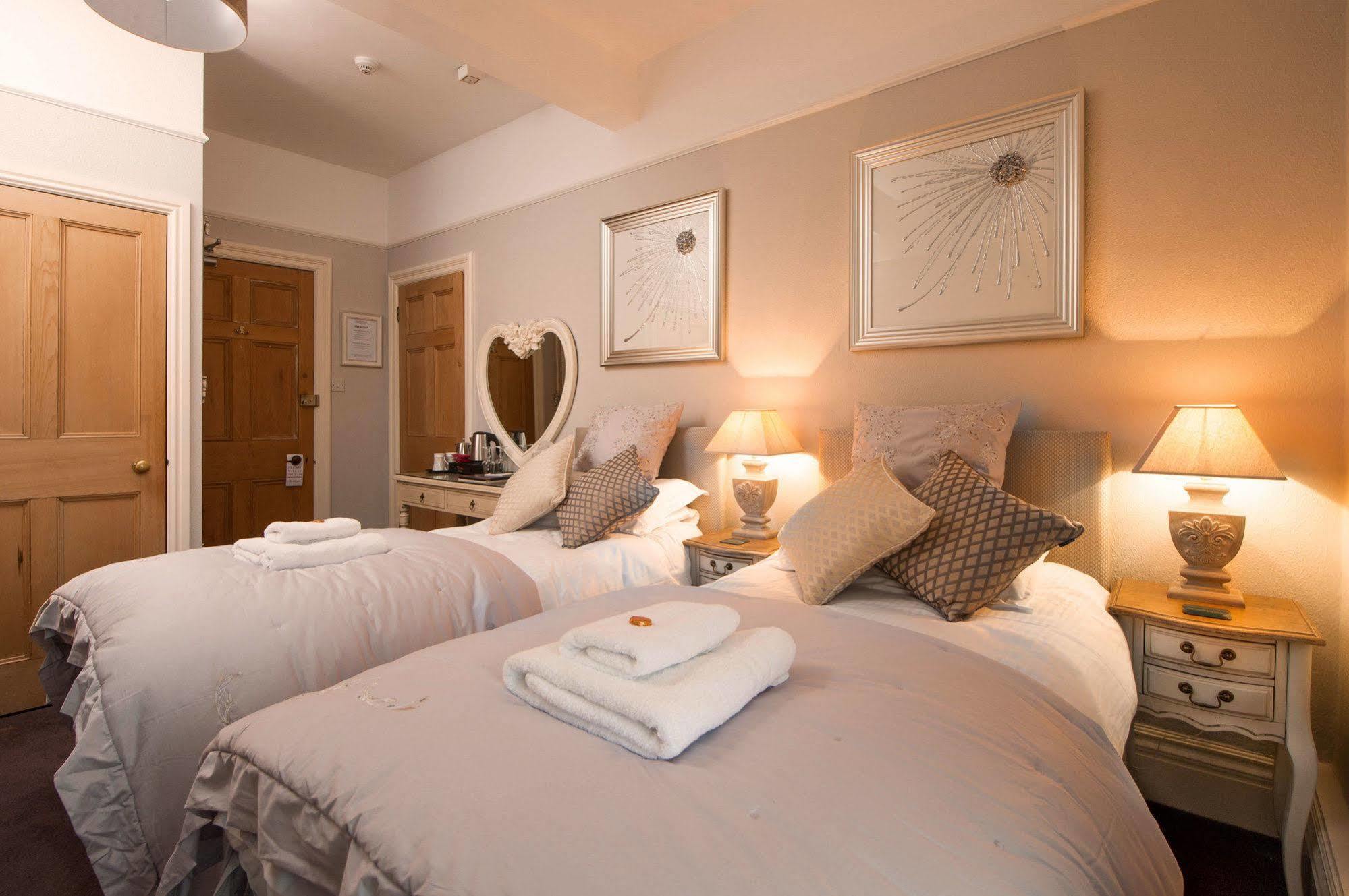 Chestnuts Guest House (Adults Only) Windermere Buitenkant foto